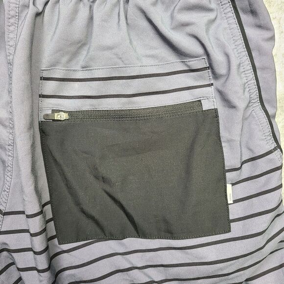 Vuori Trail Runner Short Mens Medium Gray Lined 7" Inseam Zip Pocket Stretch - Picture 14 of 16